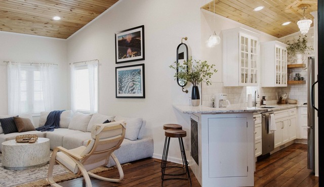 Boji Bungalow in the heart of Arnold’s Park!