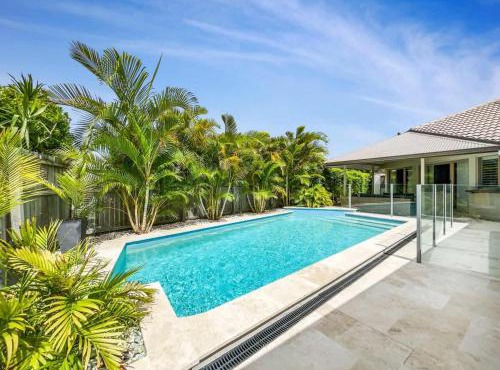 Bokarina Pool House - Relaxed Coastal Living