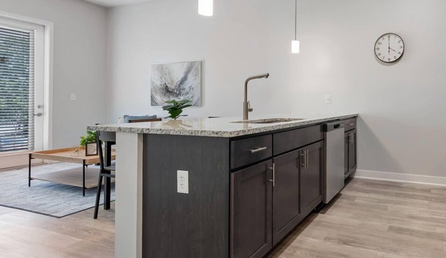 Bold 2114 I Corporate 1 Bedroom Apartment