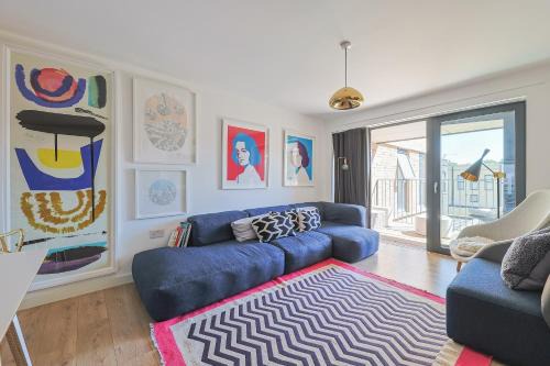 Bold And Beautiful London Flat - Pass the Keys