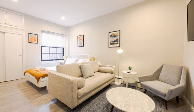 Bold & Spacious Studio | Back Bay