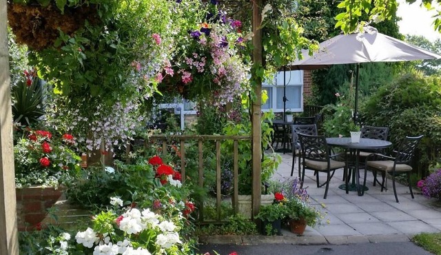 Bolingbroke Arms & Hotel