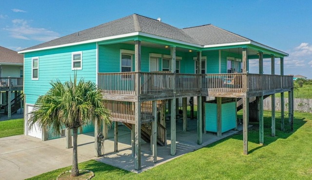 Bolivar Breeze 3 Bedroom Home by RedAwning