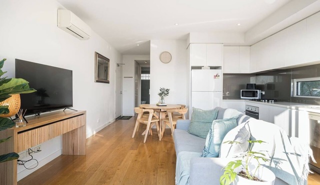 Bon Beachfront Haven Cosy Coastal Calm