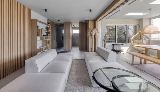 Bon Sol In Burleigh – Bikinis & Martinis