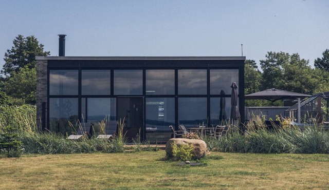 "Bondi" - 75m from the sea by Interhome