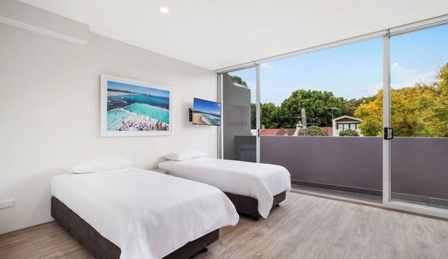 BONDI BEACH STUDIOS: IX