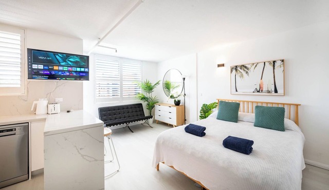 Bondi Beach View Rooftop Pool