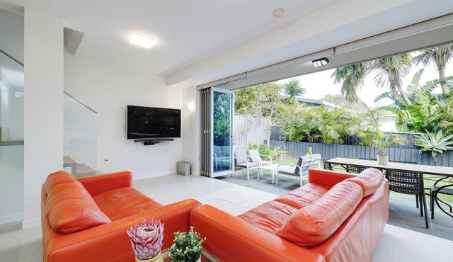 Bondi Holiday Home Garden Apartment