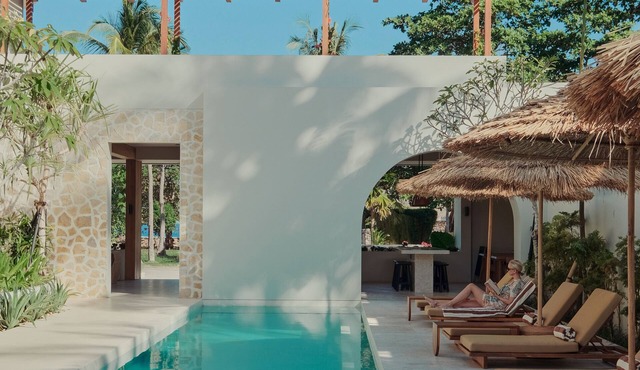 Boni Beach Hotel & Restaurant