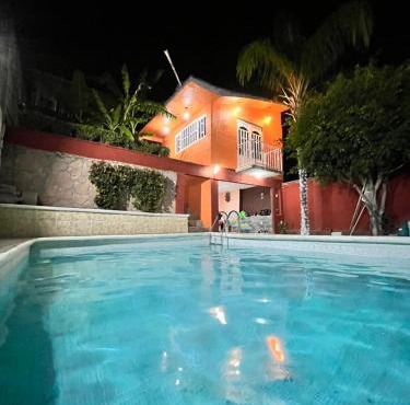 Bonita casa con alberca en Mazatepec, Morelos