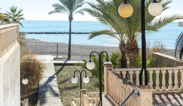 Bonito apartamento en la playa