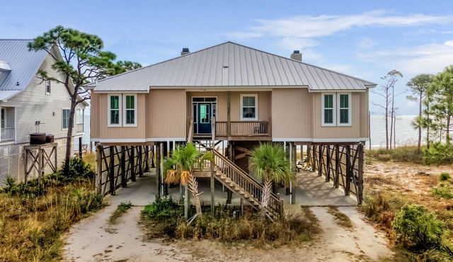 Bonnie Blue | Gulf Front in gated community. Open 8/1