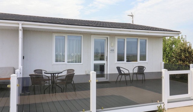 BONNY BAY, family friendly, luxury holiday cottage in Bridlington