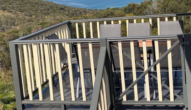 Bonny seascape - ocean front large family home with beach & ocean views and pool