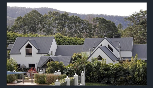 Bonville Estate is a semi rural resort- style home located in Bonville, NSW