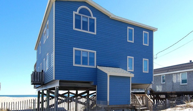 BOOK BEFORE FEB 1 GET 10% OFF AVAILABLE PEAK SEASON WEEKS! *Prices listed reflect discount. Free Golf at Bear Trap Dunes and MORE!