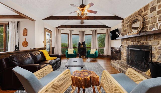 Book for Fall! Nelson 151, MTN views!