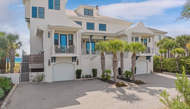 Book for Spring! Gulf Front! Private Pool! Perfect for Weddings! Game Room!