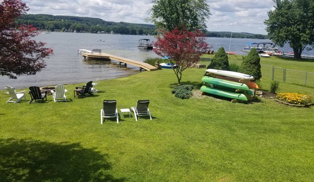 Book for summer fun at Eagles Cove on Lamoka ! Lake steps away