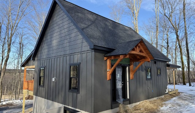 Book now and save big! New Mountain cabin