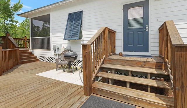 BOOK NOW for a GetAway!~Bring your Pet~2 Pools~Bonus Outdoor Space