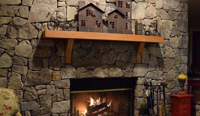 Book Now for Spring and Summer.Awesome Views and 5-Star Amenities