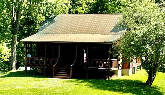 BOOK NOW for SPRING BREAK! Great Rates, enjoy Fishing,Rafting, and Hiking🎣