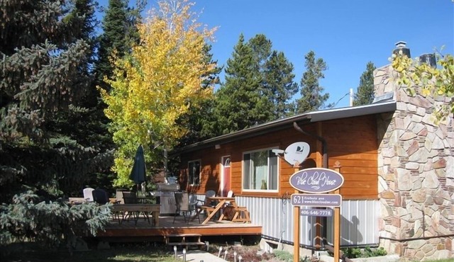 Book now for your Summer fun stay! Enjoy Yellowstone, just minutes away!