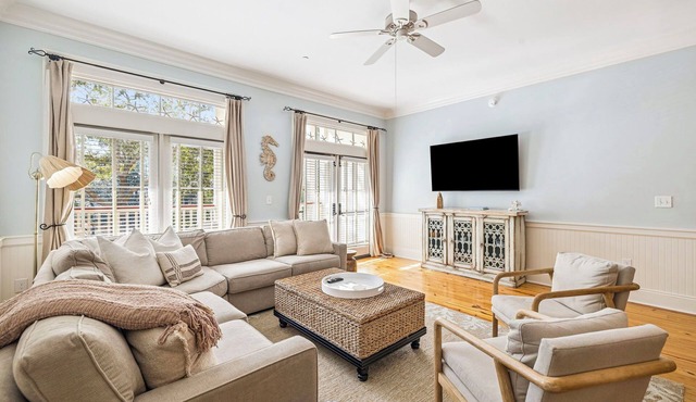 Book Spring Break! Slice of 30A - Gulf Views, Near Beach Club and Town Center!