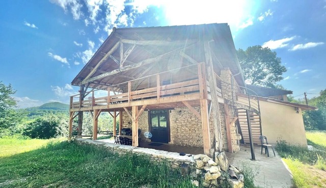 Book the whole house for maximum intimacy!