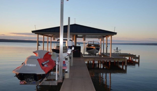 Book this Beautiful Cayuga Lake Front Home this fall and save!