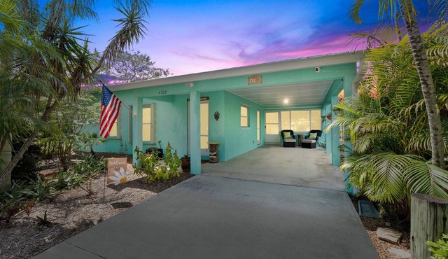 Book today, dinner on us!nNew listing! Stuart/Port Salerno cute cottage!
