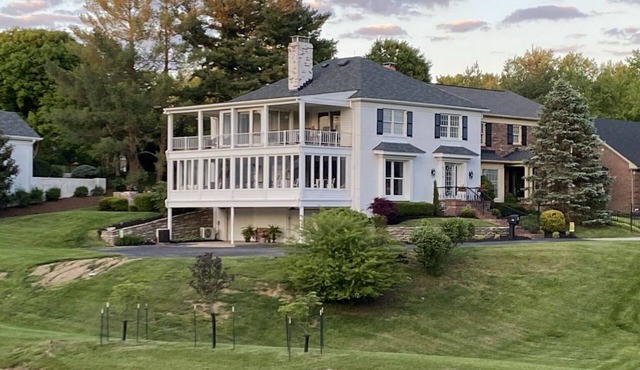 Book your PGA vacation home on the golf course.