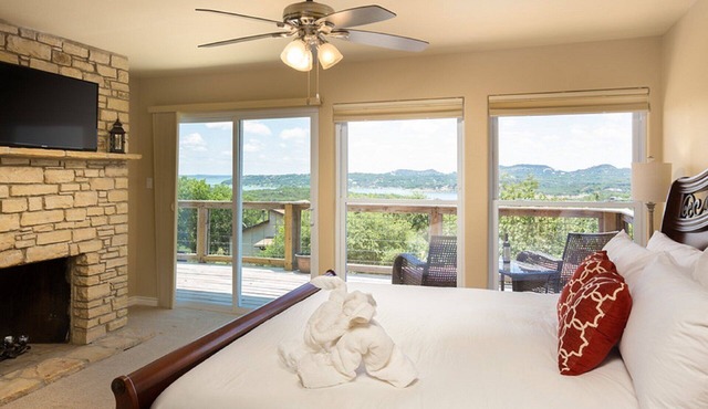 BOOK YOUR SPRING BREAK FUNCATION firepit~neighborhood pool~golf course~SLEEPS 11