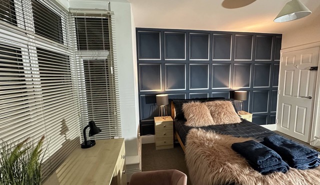 Book your stay near Bailgate the heart of Lincoln!