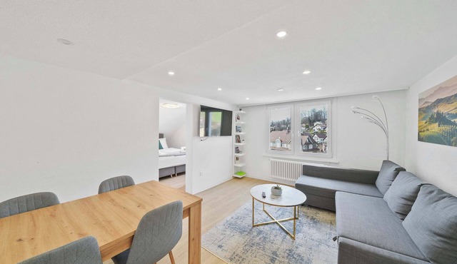 book2stay: Apartment 4 bedrooms + Kitchen + parking space