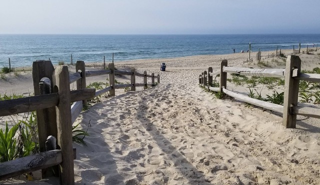BOOKING SUMMER 2026 nFall & Spring also availnOceanside 4 bd/3 ba; 6th to beach