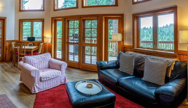 BookStayHop - #2E Agate Flats ~ Green Springs Cabins ~ Jacuzzi Tub~ Kitchen ~ Do