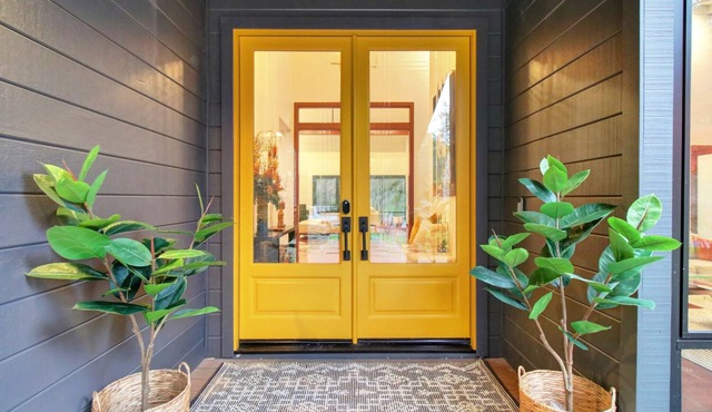 Boomerang - A Mid-Century Estate