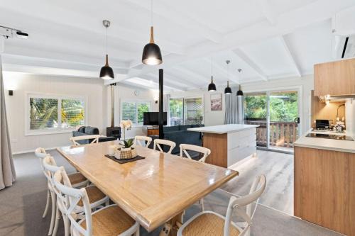 Boomerang at South Durras Whole managed by Batemans Bay Accom