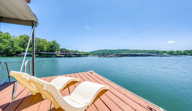 Boone Lake House near Marina TriCities Airport