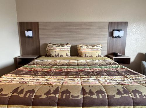 Booneslick Lodge - Neosho