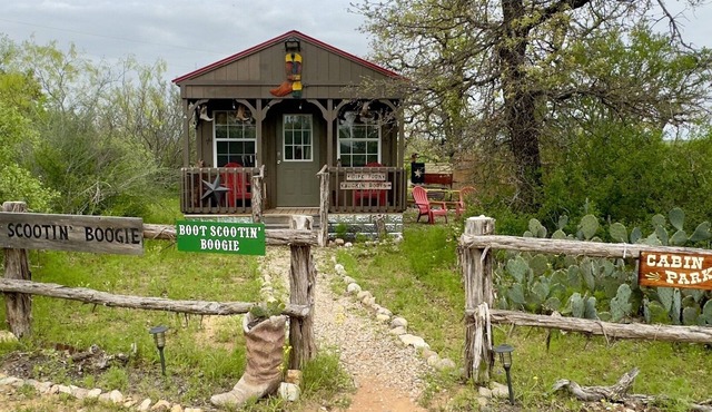 Boot Scootin Boogie - Castell Cabin - Sleeps 4