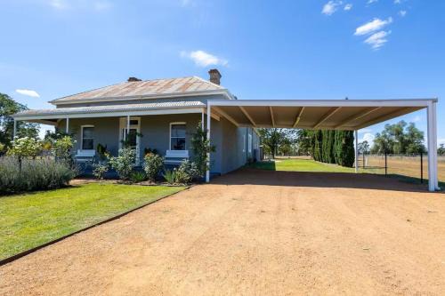Boothenba Cottage Farm Stay Firepit