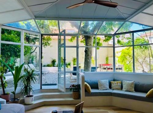 Bord de mer, magnifique appartement de 150m2 avec jardin
