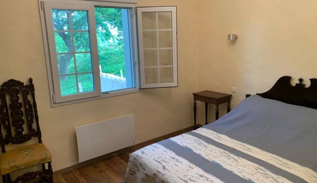 Borde sur la Colline sur Sentiers Randonnées