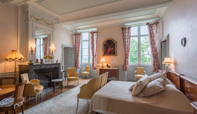 Bordeaux Suite at the Château d'Estrac