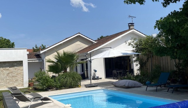 Bordeaux : Villa 5chambres Avec Piscine