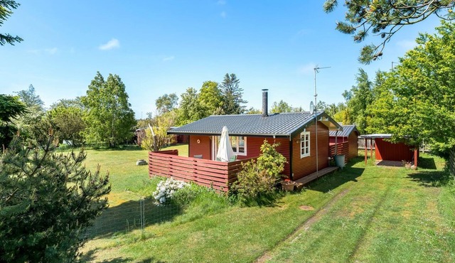 "Borghild" - 500m from the sea by Interhome